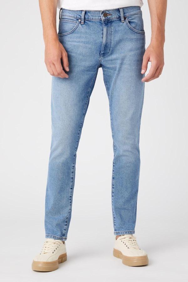 Wrangler Slim Fit Dar Kesim Normal Bel Erkek Açık Mavi Esnek Jean Denim Kot Pantolon - W18SYL29R - Image 1