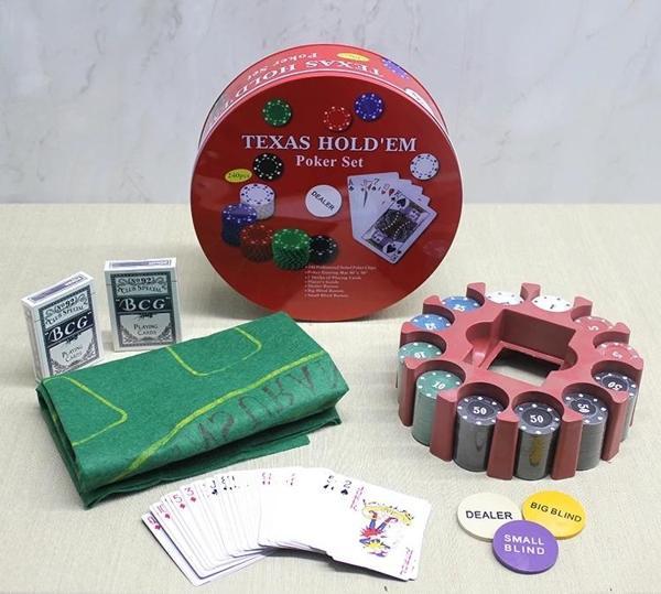 Metal Kutulu 240 Chip Ve 2 Adet İskambil  Kağit Setine Sahip Poker Oyunu Alk3539 - Image 1