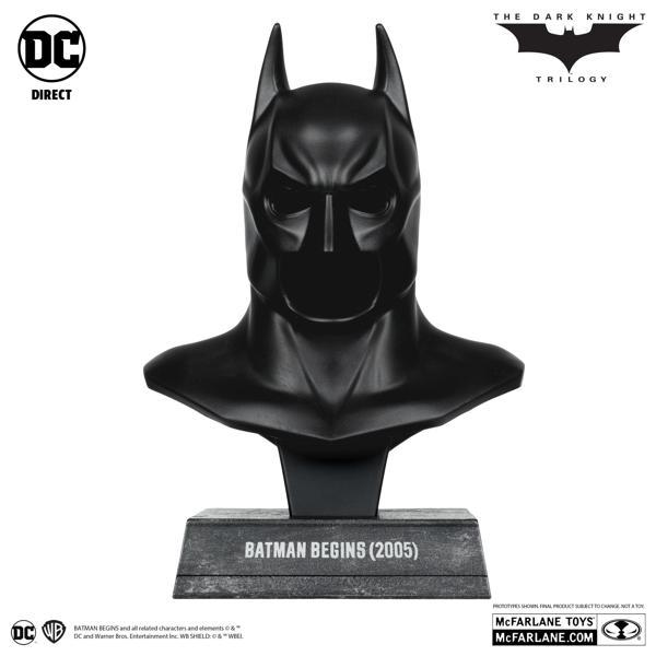 Batman Begins - Batman (2005) Cowl 1/3 Scale Büst - Image 1