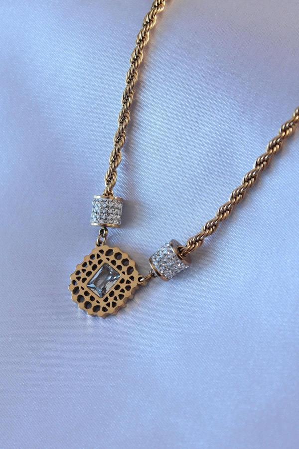 316L Çelik Gold Renk Lotus Model Zirkon Taşlı Burgu Zincir Kadın Kolye - Image 1