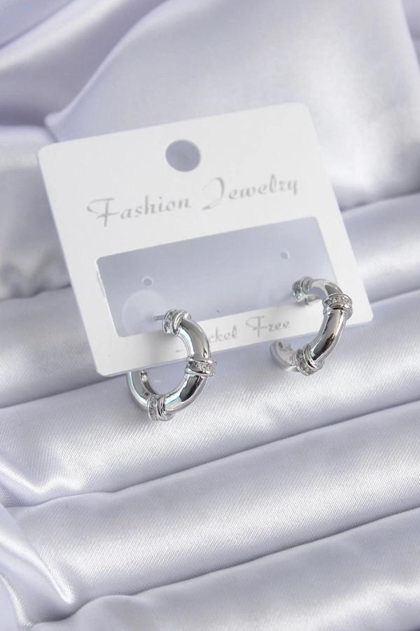 Gümüş Renk Zirkon Taşlı Halka Model Pirinç Kadın Küpe - Image 1