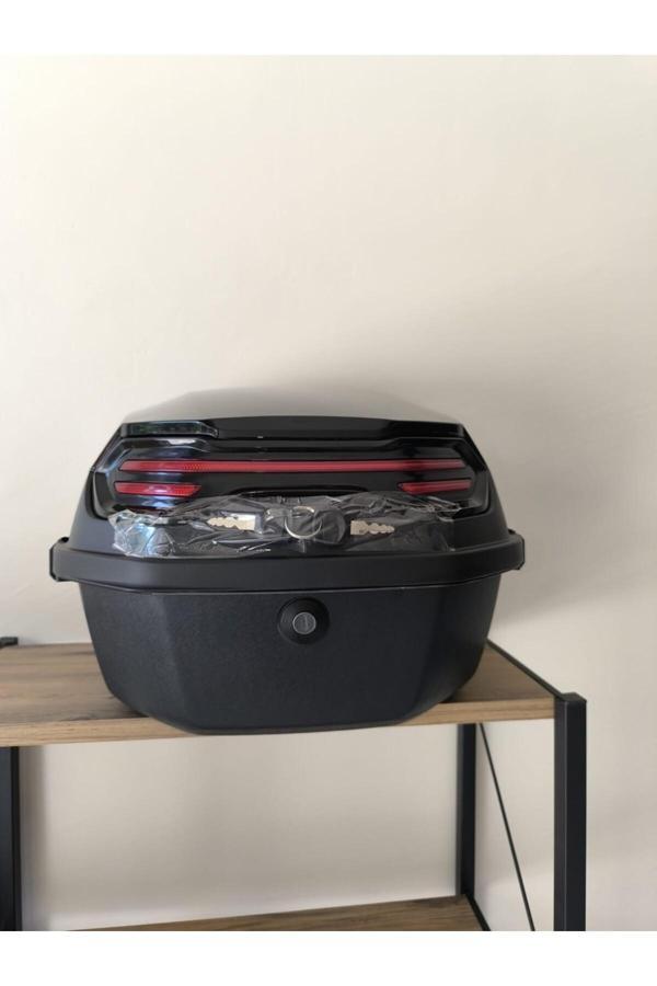 Akgüneş Ithal 33 Lt Motosiklet Arka Çantası Topcase - Image 1