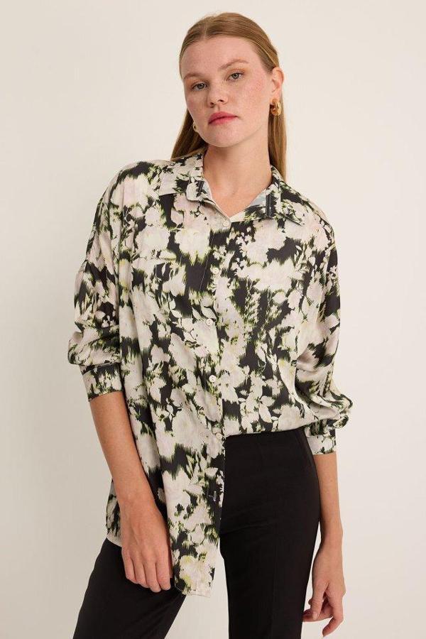 Yeşil Siyah Çiçek Desenli Oversize Saten Gömlek 3985 - Image 1