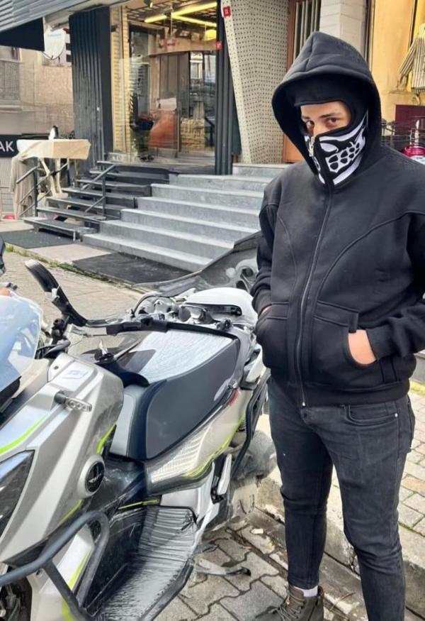 Samuray Kapşonlu ZIP Fermuarlı Çift Kapşonlu Nakışlı SweatShirt- Siyah - Image 1