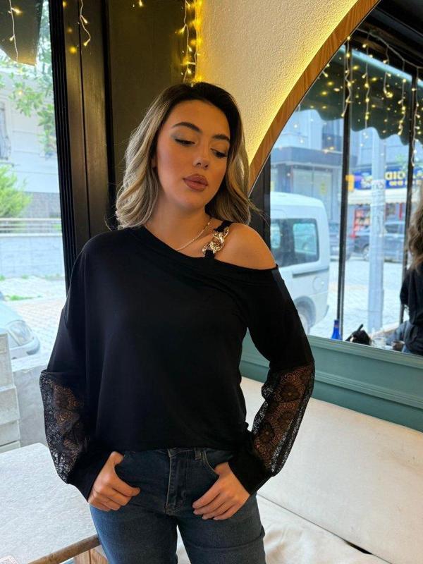 Kadın Uzun Kollu Tek Omuzu Açık Askılı Toka Ve Dantel Detay Viskon Iki Iplik Bluz - Image 1