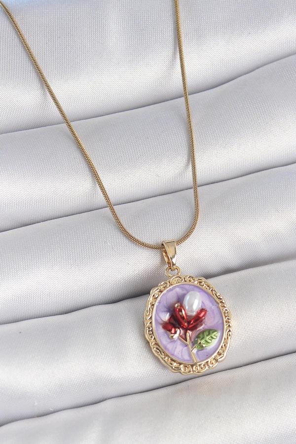 316L Çelik Gold Renk Zincir Mor Mineli İncili Çiçek İşlemeli Portre Model Kadın Kolye - Image 1