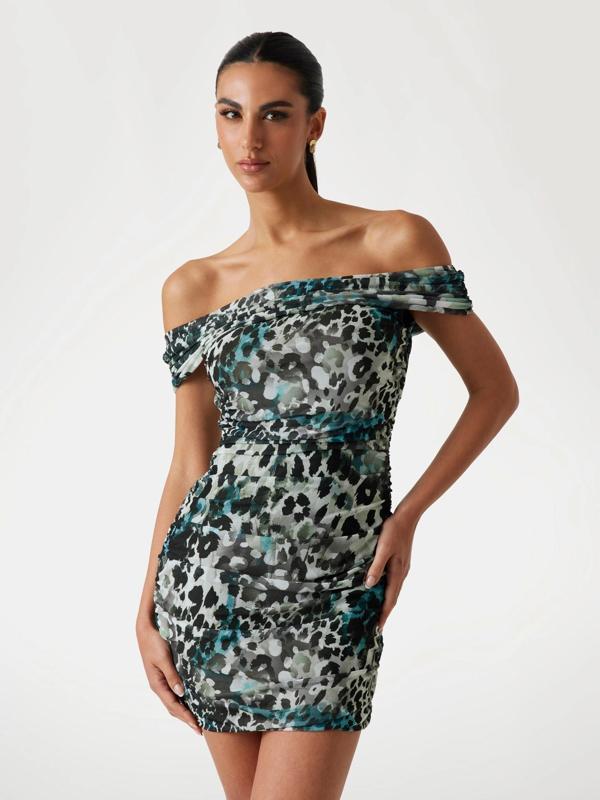 Guess Off Shoulder Kadın Çok Renkli Elbise W5YK21KCZC2-PJ1R - Image 1