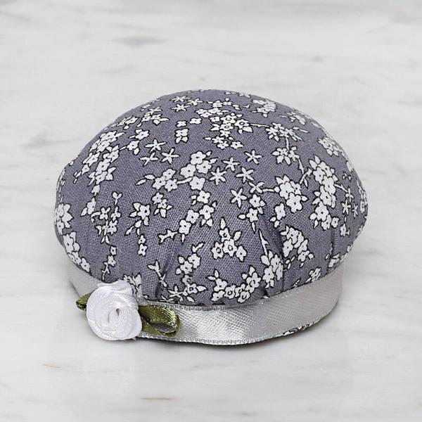 Loren Kola Takılabilir İğnedenlik Gri Çiçekli - Image 1