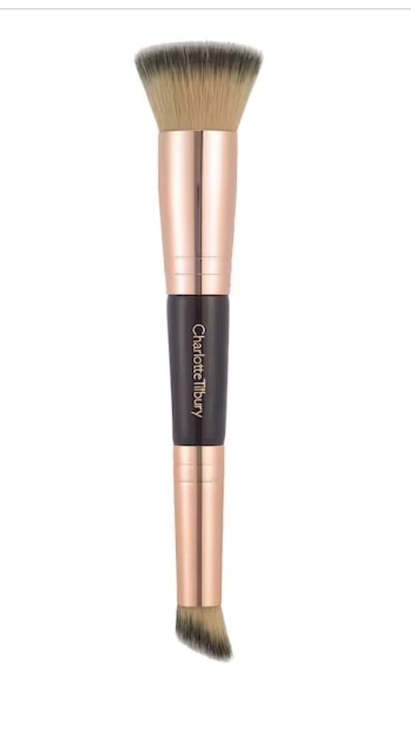 Charlotte Tilbury Hollywood Complexion Brush - Fondöten Fırçası - Image 1