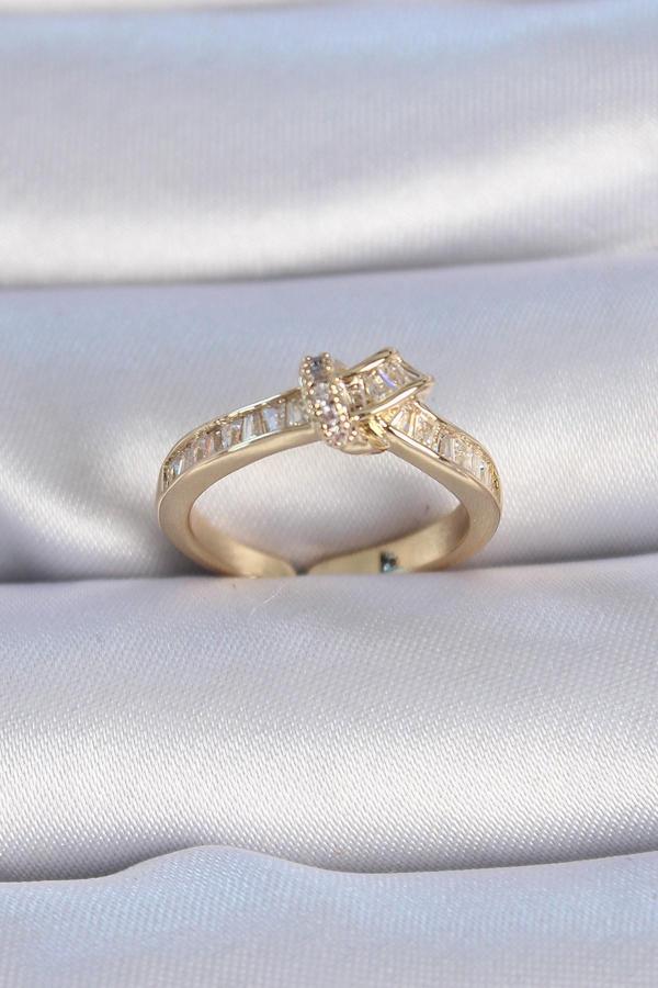 Pirinç Gold Renk Zirkon Taşlı Düğüm Model Kadın Yüzük - Image 1