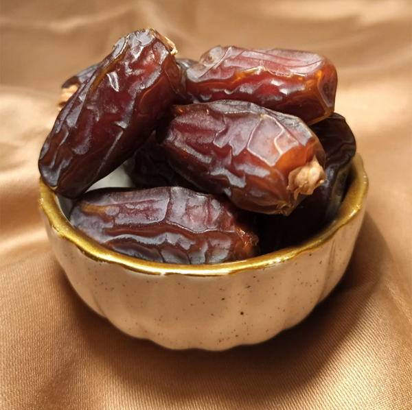 Medine Mebrum Hurması İri Boy Jumbo Etli Doğal Şekersiz  200 Gr - Image 1