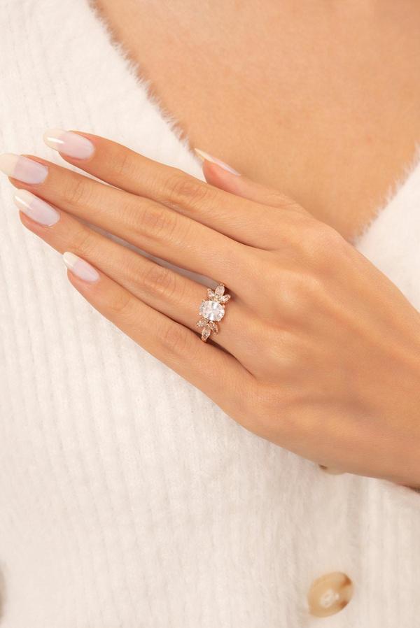 Eva Jewelry Kanat Motifli Beyaz Taşlı Ayarlanabilir 14 K Rose Altın Kaplama Kadın Yüzük - Image 1