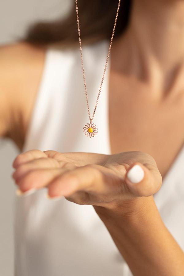 Eva Jewelry Mineli Papatya 14k Rose Gold Kaplama Kadın Kolye - Image 1