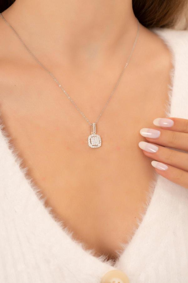 Eva Jewelry Pırlanta Montürlü Baget Gümüş Rodyum Kaplama Kadın Kolye - Image 1