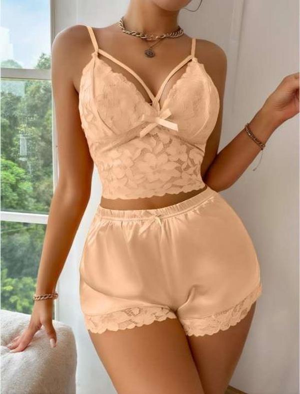 Aria's Closet Sarı Dantelli Büstiyer İnce Askılı Saten Şortlu Takım - Image 1