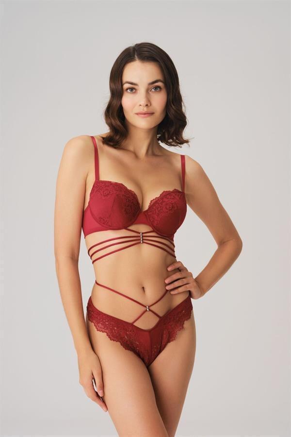 Aria's Closet Balenli Destekli Dolgulu Göbek Detaylı Dantelli Sütyen ve String Takım - Image 1