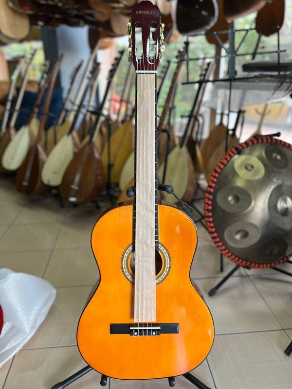 Gonzales 4/4 Tam Boy Klasik Gitar (kılıf ve pena hediye) - Image 1