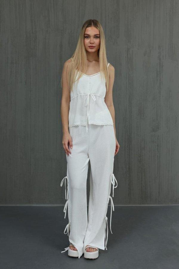 Fiyonklu Bluz Takım - Beyaz - Image 1