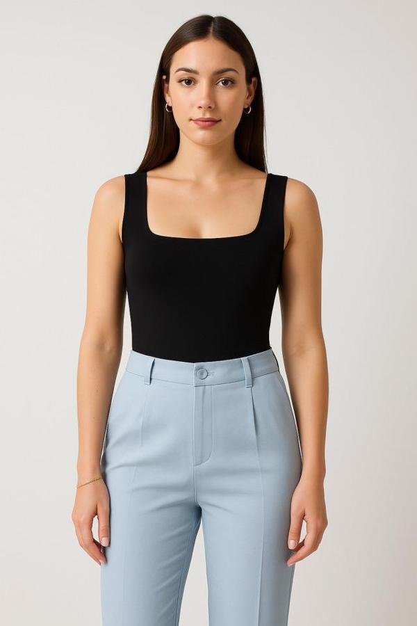 Kare Yaka Kalın Askılı Bodysuit - Image 1