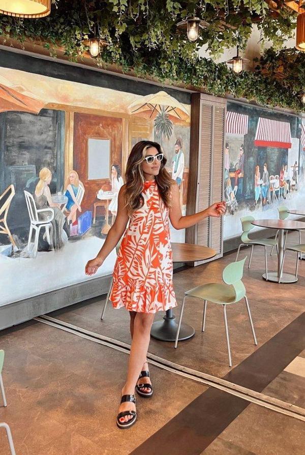 Kadın Sıfır Kollu Bisiklet Yakalı Fırfırlı Desenli Sofya Elbise - Image 1