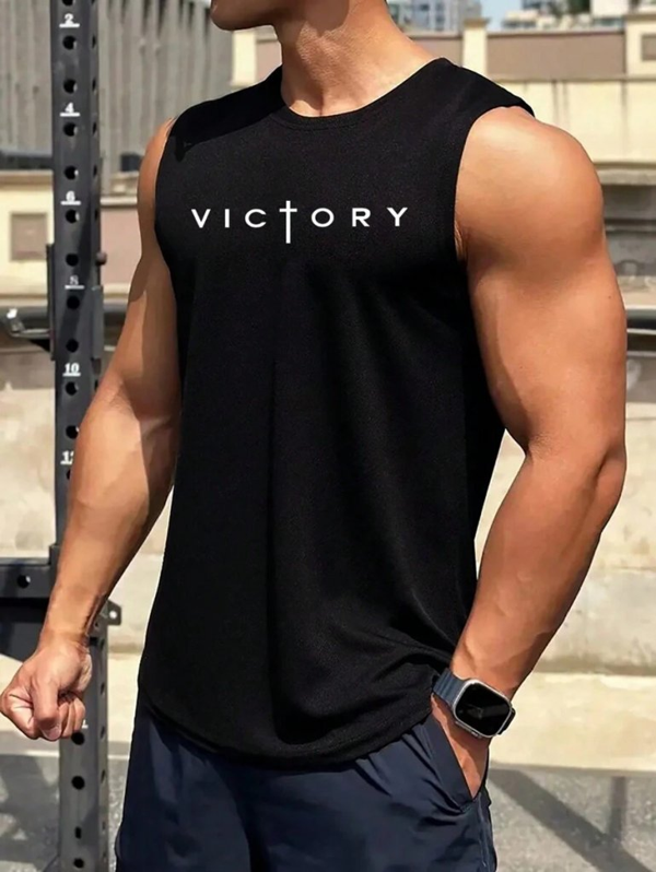 Erkek Sıfır Kol Victory Baskılı Süprem Bluz - Image 1
