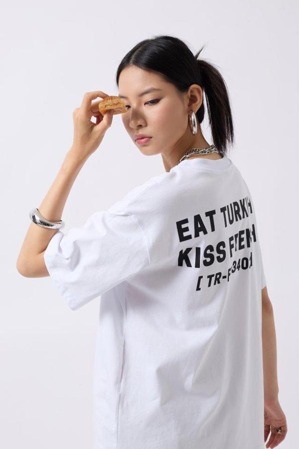 Turkish Sırt Baskılı Oversize T-Shirt - Image 1