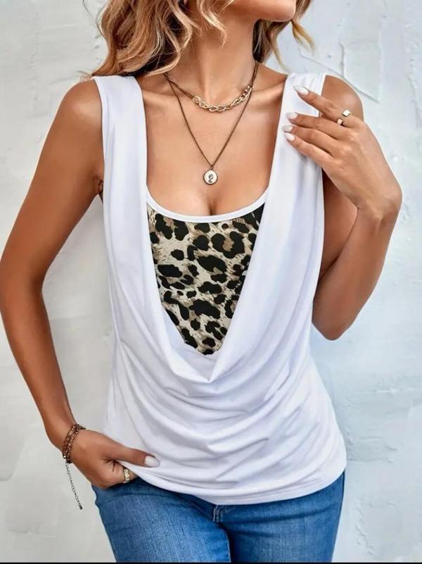 Kadın Kolsuz Degaje Leopar Detay Bluz - Image 1