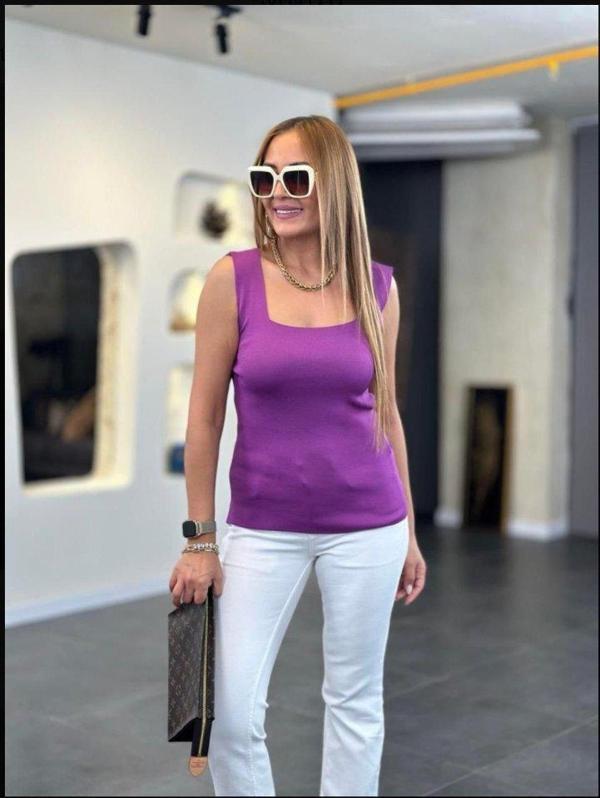 Kare Yaka Kalın Askılı Beyaz Triko Bluz - Image 1
