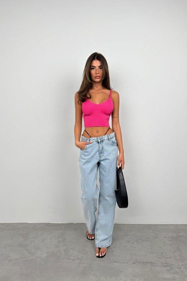 V Yaka Crop Bluz - Image 1