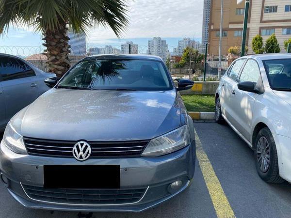 Volkswagen Jetta Uyumlu (2010-2018) Batman Yarasa Ayna Kapağı (Parlak Siyah) - Image 1