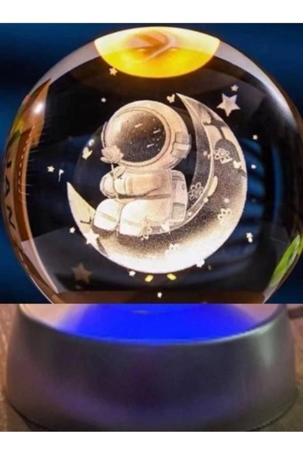 Dekoratif Ay Üstünde Astronot Tasarımlı Plastik Altlıklı Cam Küre - Image 1