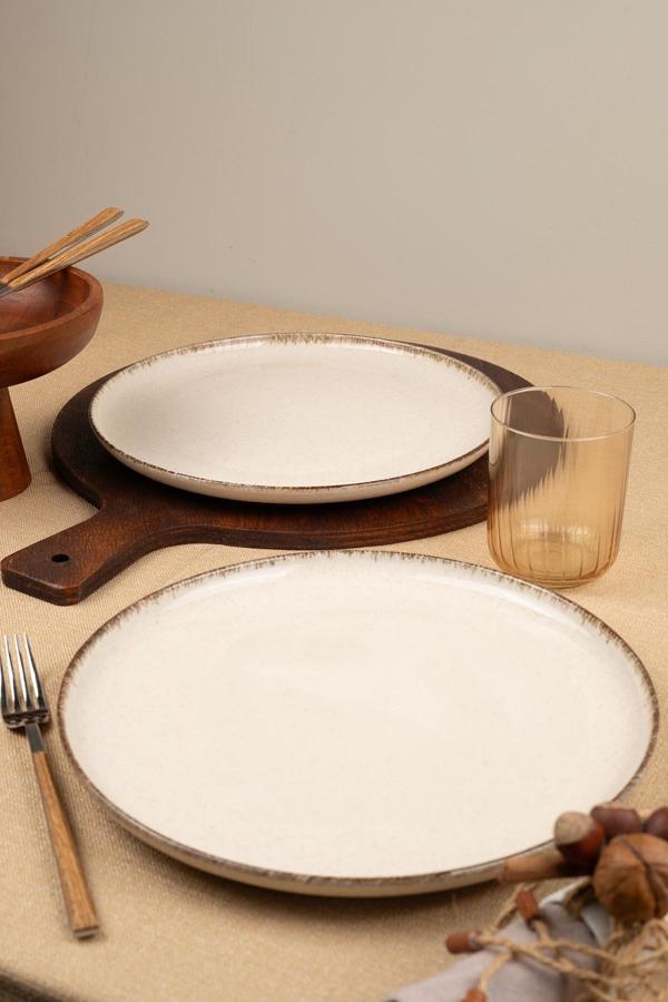 Kütahya Porselen Moderna 2 Parça 27 Cm Düz Tabak Tarçın - Image 1