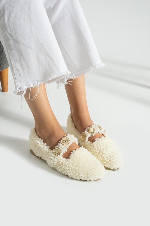 Kadın Tokalı Tüylü Peluş Babet Ev Terliği TS1190 - Image 1