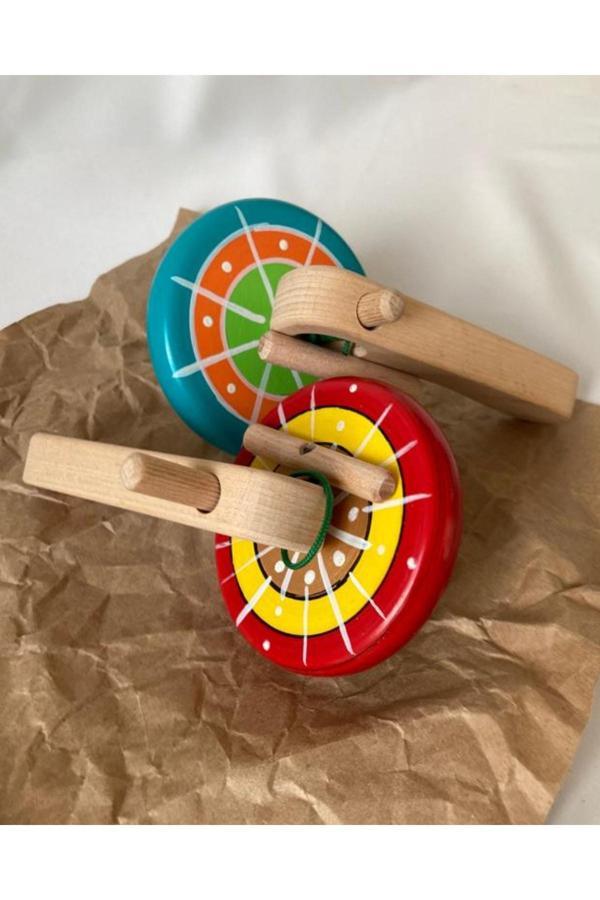 Tiny Wood Ahşap Çek Fırlat Topaç Renkli Desenli Ipli Topaç Doğal Ahşap Oyuncak - Image 1