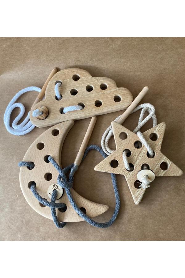 Tiny Wood Montessori Eğitici Oyuncak İp Geçirme 3'Lü Gökyüzü Seti – İnce Motor Becerisi Geliştirme Oyuncağı - Image 1