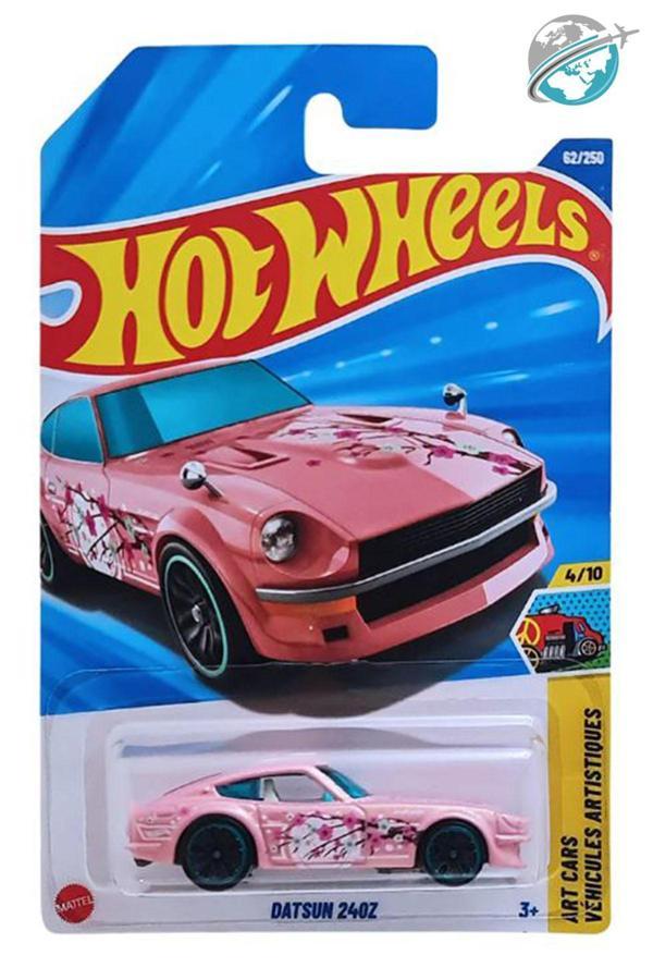 Hot Wheels - Datsun 240Z (1/64) Pembe - Yurt Dışı Uzun Kartonet - 2025 Serisi - Image 1