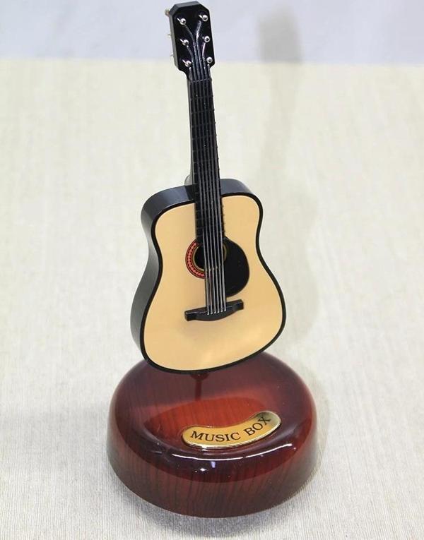 Gitar Müzik Kutusu Alk3793 - Image 1