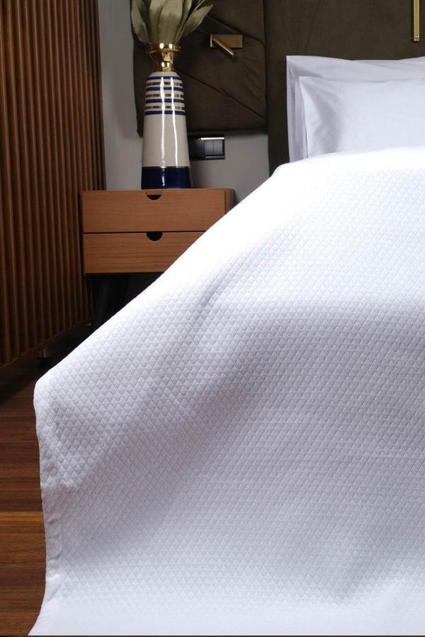 Lawon Kiev Serisi Tek Kişilik Otel Pikesi 160X230Cm - Image 1