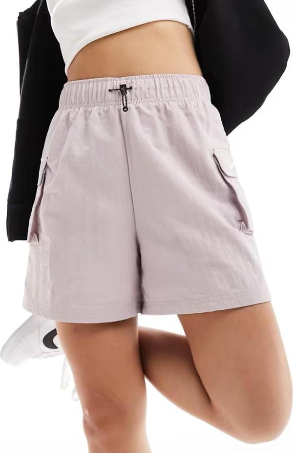 Nike Sportswear Essential Woven High Rise Loose Fit Cargo Short Kadın Dokuma Bol Kesim Kargo Cepli Şort Lila - Image 1