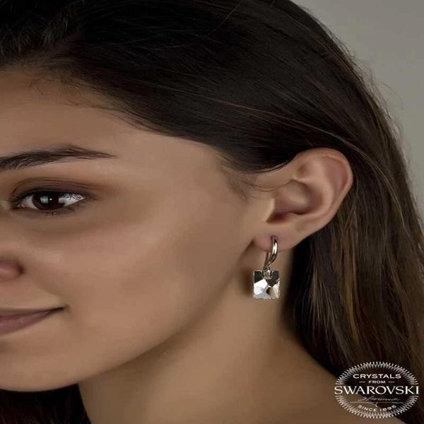 Supertrend Swarovski Crystal Taşlı Gümüş Beyaz Baget Sallantılı Kadın Küpe - Image 1
