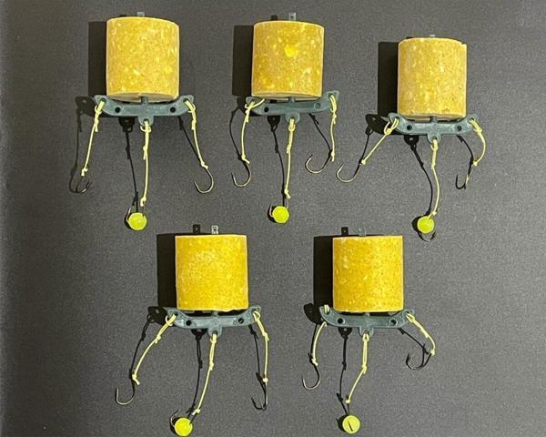 Aldos sport fishing Sazan Küspeli Hazır Takım 3 Iğneli Boncuklu Plastik Vidalı 5 Adet - Image 1