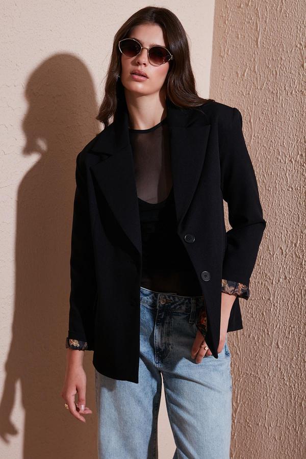 Lela Regular Fit Mono Yaka Desenli Astar Detaylı Blazer Bayan Ceket 6524430 SİYAH - Image 1