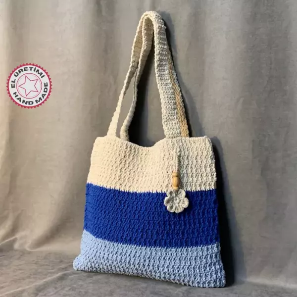 Uretti - Emine 9106 El Örgüsü Çiçek Motifli Mavi - Krem Kol Çantası - Image 1