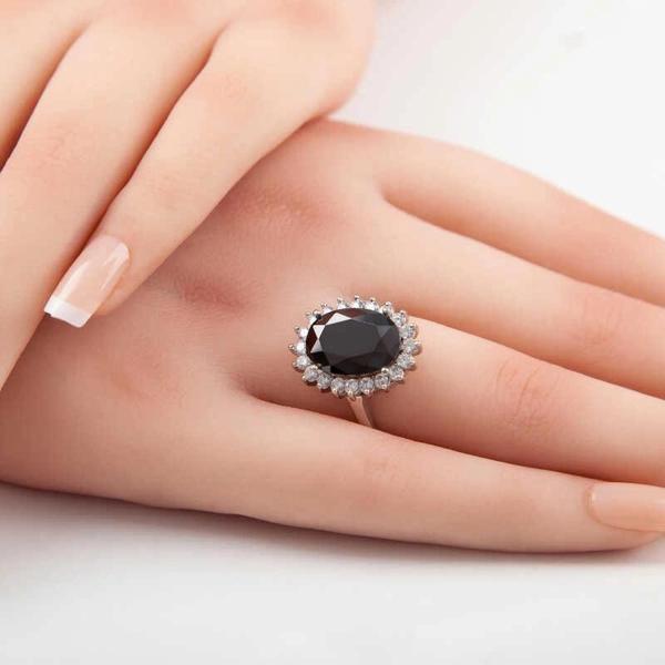 Supertrend Gümüş Siyah Taşlı Oval Kadın Yüzük - Image 1