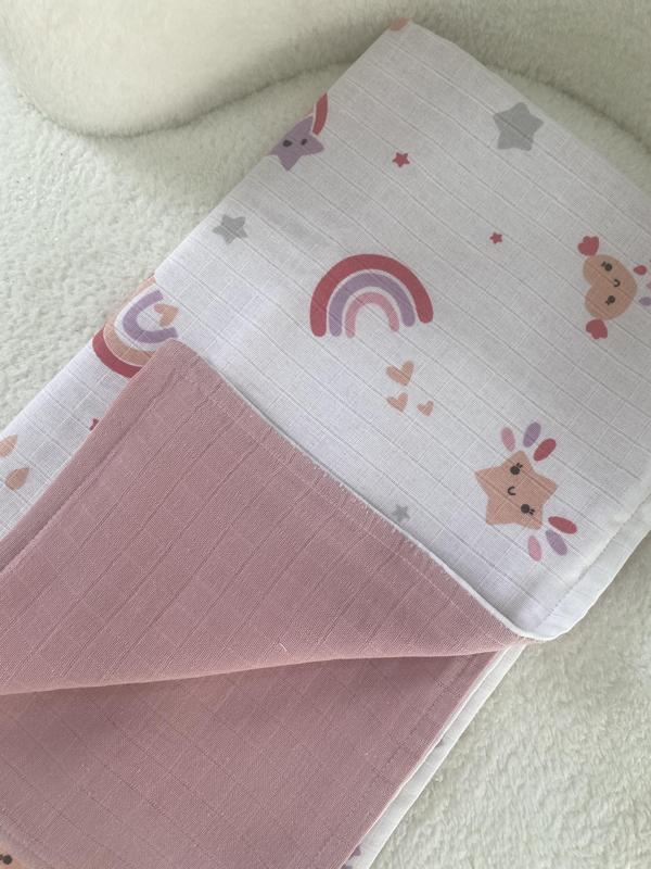 80 x 90 Unisex Bebek Battaniyesi - Pembe & Pastel Figürlü Müslin - Image 1