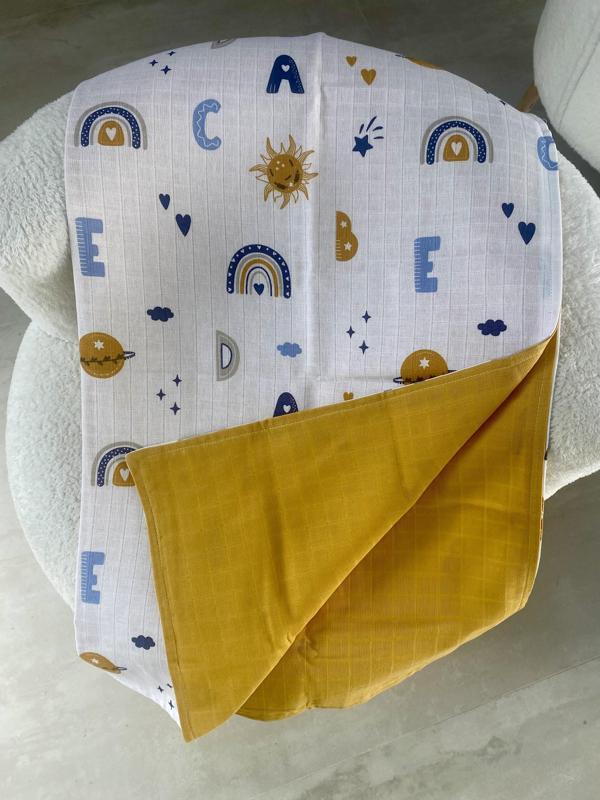 80 x 90 Unisex Bebek Battaniyesi - Renkli Alfabe & Gökyüzü Desenli Müslin - Image 1