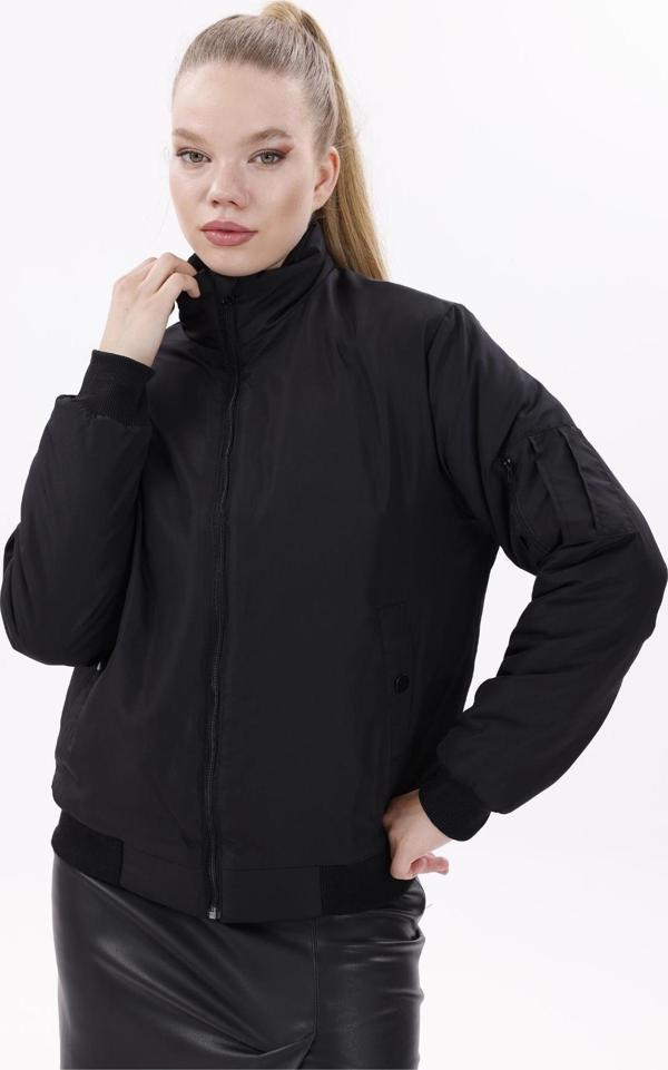 Kadın Astarlı Dik Yaka Mevsimlik Su Ve Rüzgar Geçirmez Mont - Image 1