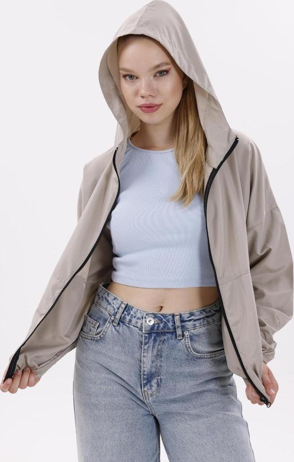 Kadın Kapüşonlu Su Ve Rüzgar Geçirmez Oversize Yağmurluk - Rüzgarlık - Image 1