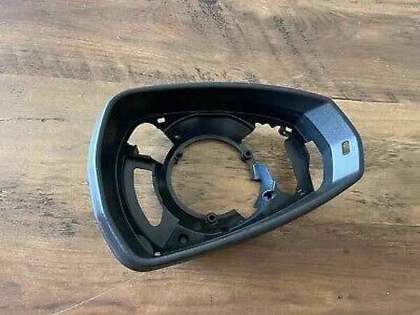 Vw A3 2013- Ayna Çerçevesı Sağ  (Oem No:8V0857240) - Image 1