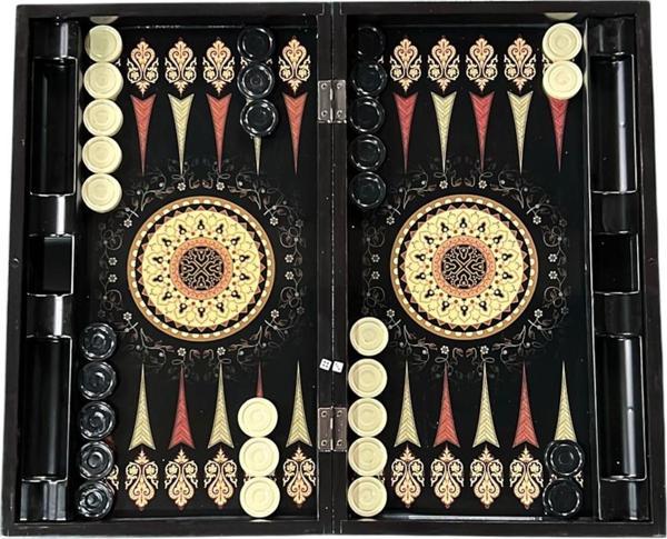 Eser Kırmızı Halı Desenli Plastik Pullu Tavla Takımı  25 X 50 Cm - Image 1